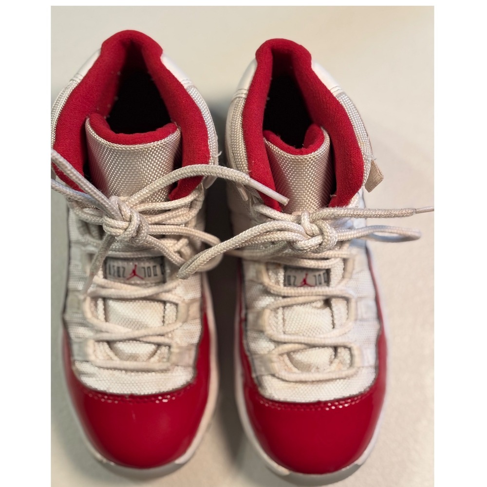 Nike Air‎ Jordan 11 Retro Cherry White Red Patent Leather Youth GS Shoes 1Y EUC - Picture 13 of 13